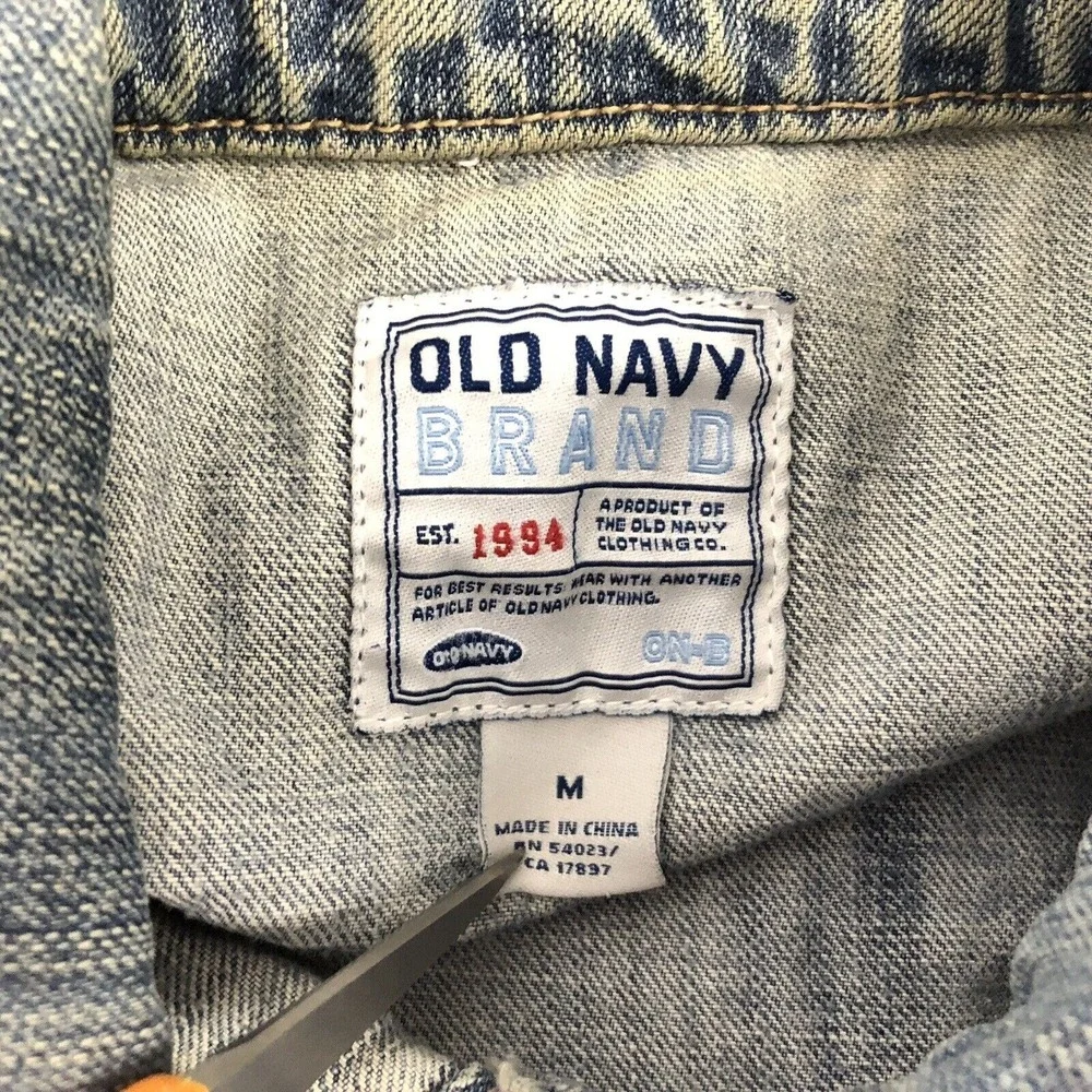 Old Navy Light Rinse Blue Distressed Denim Trucker Jean Jacket Women Size Medium